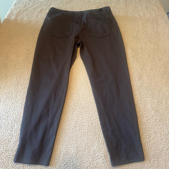 Vuori MetaTwill Pant Athletic Slim Size 36x30” Color Gray V4021-S - Picture 4 of 14